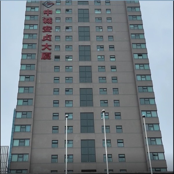 安貞大廈選購宏華商務(wù)型冷熱冰開水器，安全又實(shí)用